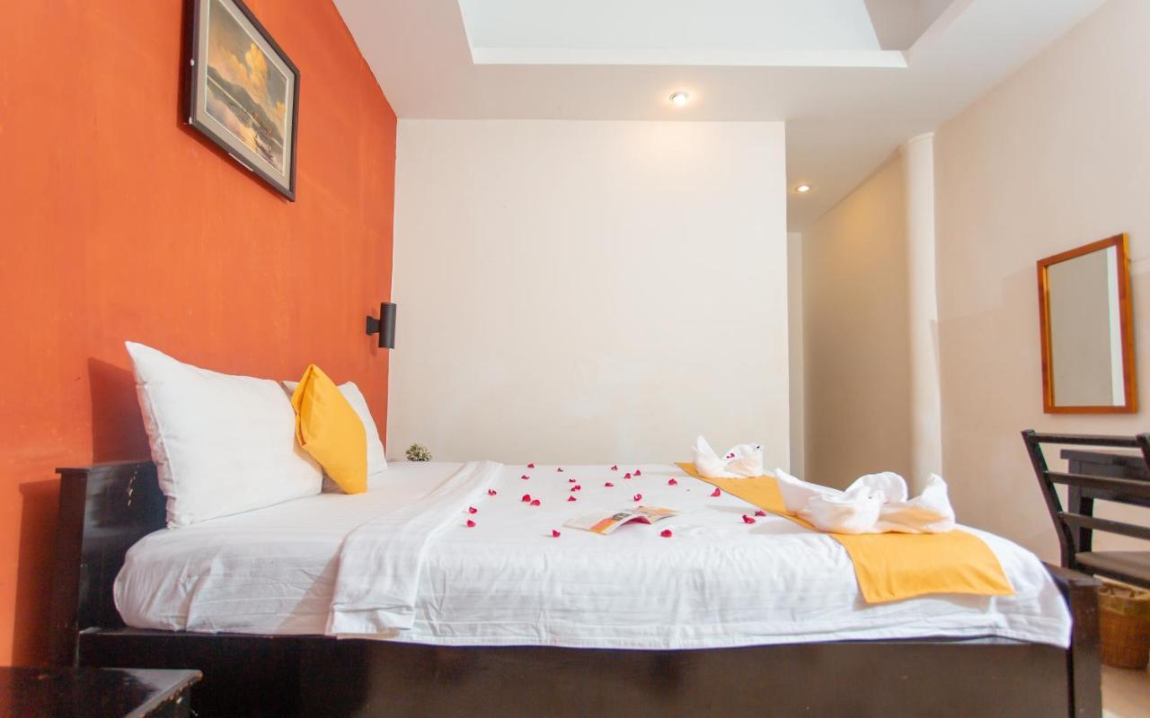 Best Central Point Hotel Phnom Penh Exterior photo