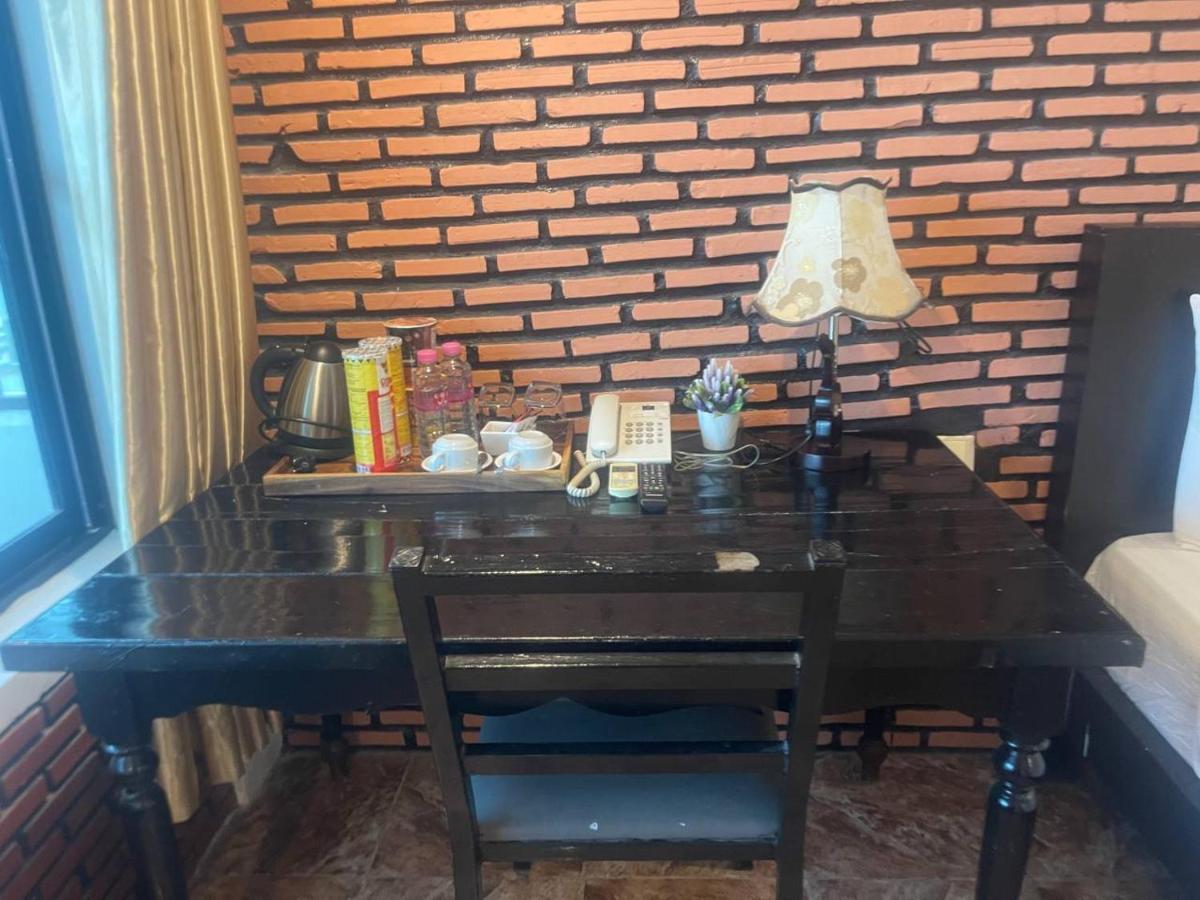 Best Central Point Hotel Phnom Penh Exterior photo