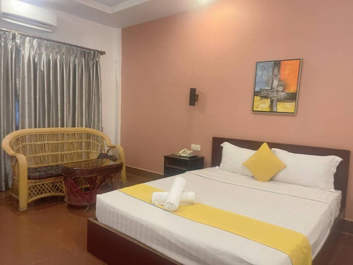 Best Central Point Hotel Phnom Penh Exterior photo