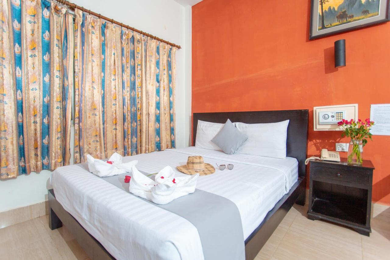 Best Central Point Hotel Phnom Penh Exterior photo